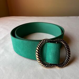 Pieces Emerald Green Suede Wide Belt with Brass Tone Rope Buckle Size 32 Waist